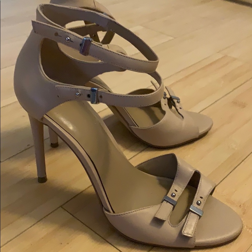 Ann Taylor sandal